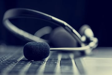 コンタクトセンターの離職原因とは？離職率を下げる対策についても解説