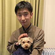 平山 容丈 氏