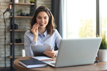コンタクトセンターの在宅勤務の導入メリットとデメリット