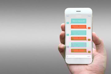 チャットとは？導入メリットやメールとの機能比較について解説