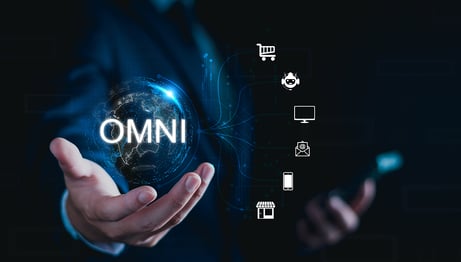 なぜオムニチャネル戦略がコンタクトセンターに必要なのか?成功事例とその重要性を解説