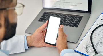 ノンボイスとは? コンタクトセンターに導入するメリット、注意点を解説