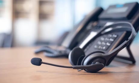 テレマーケティングとは？導入メリットや成功のコツを解説