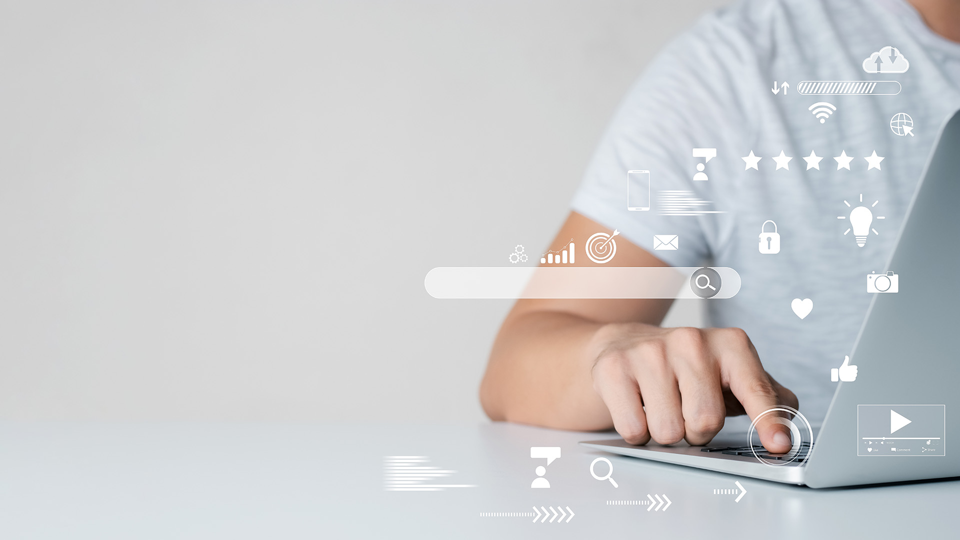 Webチャットツールとは？種類や活用例を紹介！