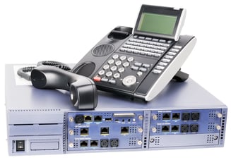 PBXの代理応答（ピックアップ）機能とは？クラウドPBXで取次ぎ業務を効率化する方法