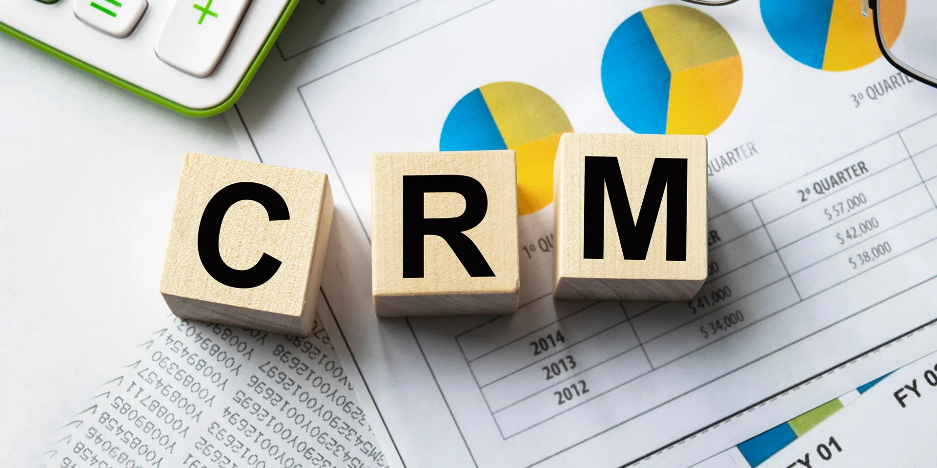 CRMの導入にかかる費用相場とは? その例や目安を紹介